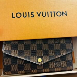 Louis Vuitton Sarah long wallet with box and dust bag